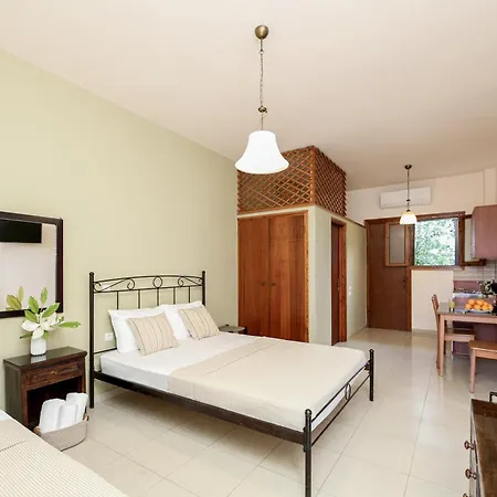 Christina Lägenhet Tolón