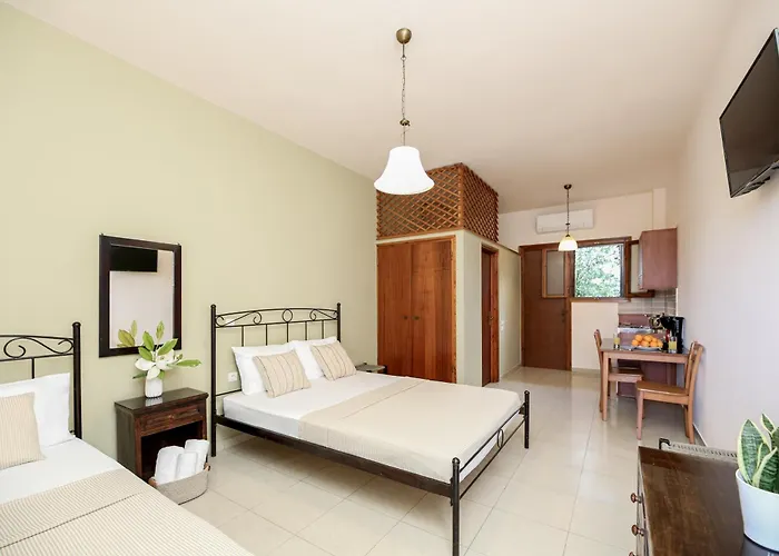 Christina Apartman Toló