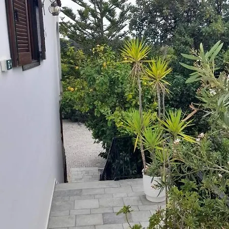 Διαμέρισμα Christina *