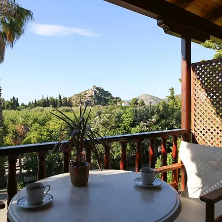 Διαμέρισμα Christina Τολό